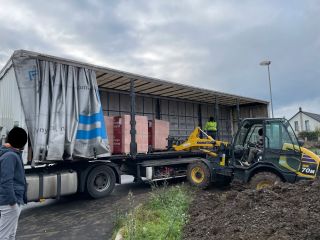 21. 11. 2022 jsme dodali cihly pro výstavbu nového rodinného domu v Litoměřicích. Součástí dodávky bylo 1 920 ks cihel...